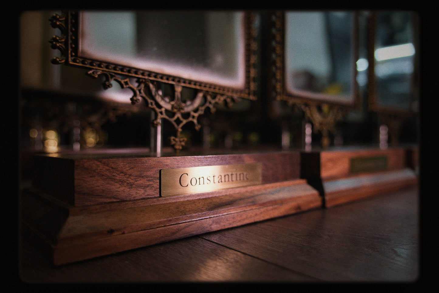 1/6 Constantine Background Mirror from Constantine (2005)