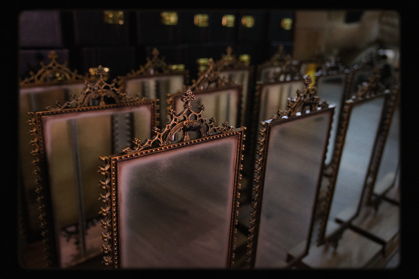 1/6 Constantine Background Mirror from Constantine (2005)