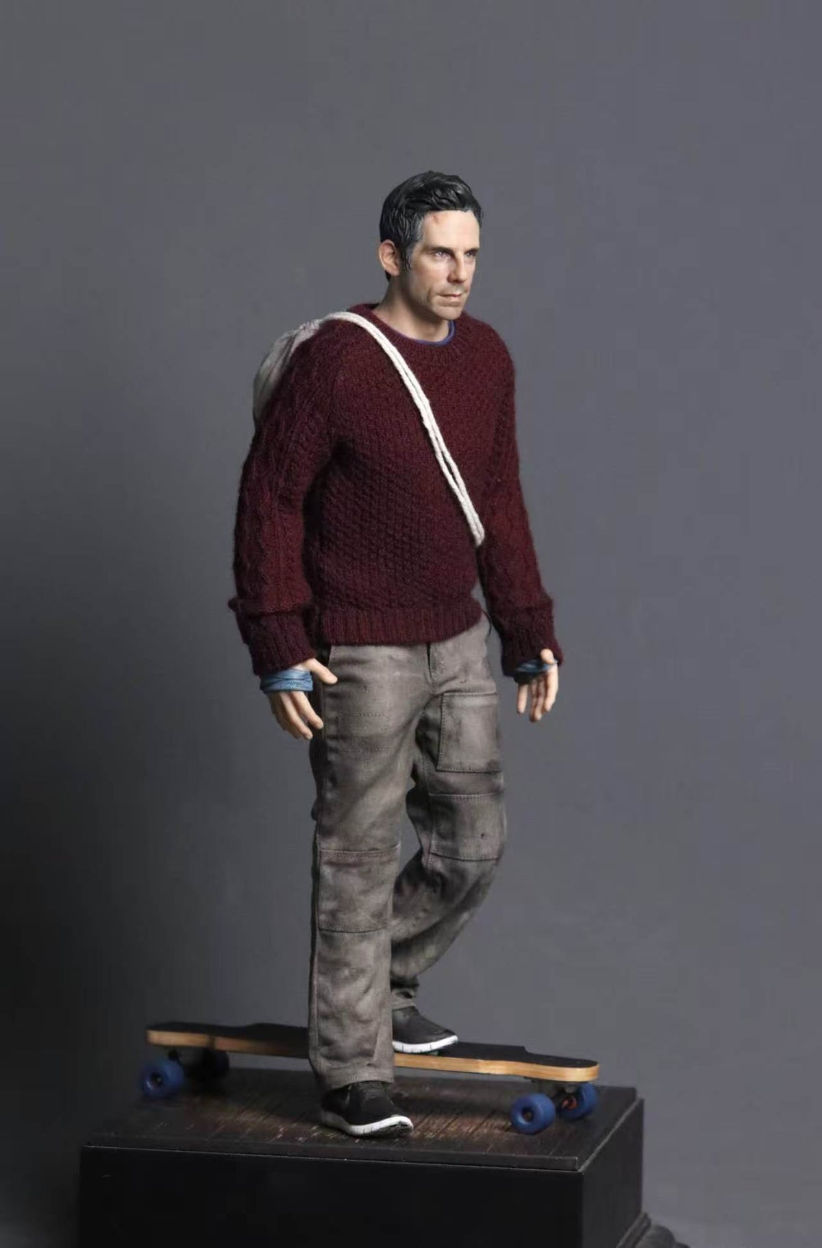 The Secret Life of Walter Mitty — Walter Mitty 1/6