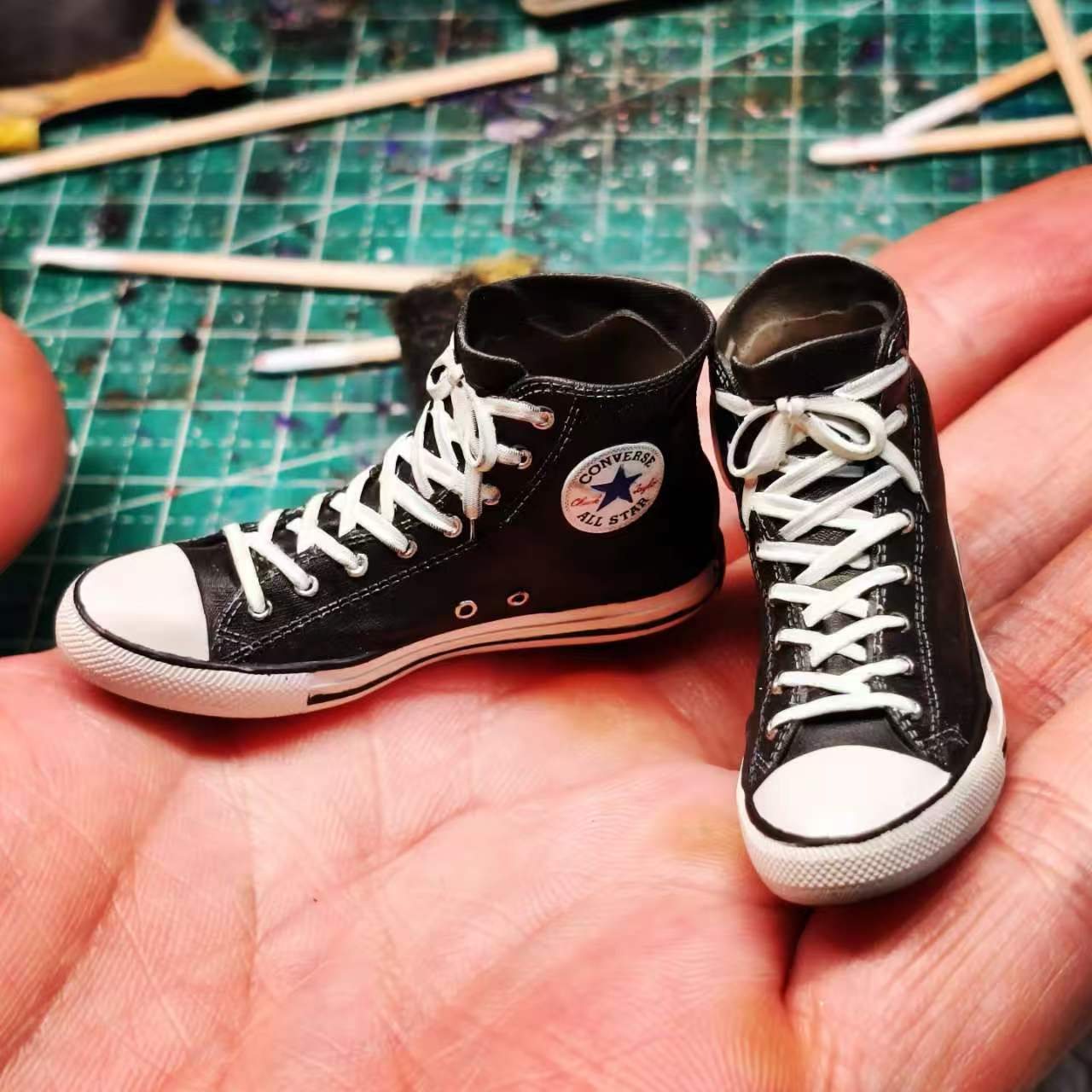 YMA 1/6 G-Dragon "Crooked" Outfit Set